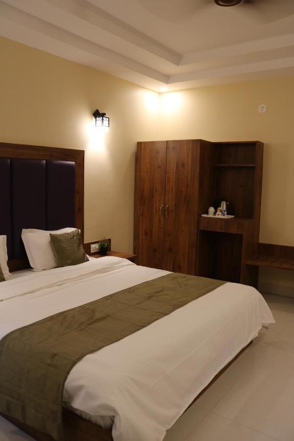 Hotel Centro Calangute Buitenkant foto